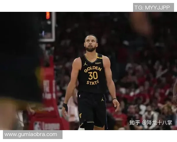 球迷炸锅：库里这一行为引热议！