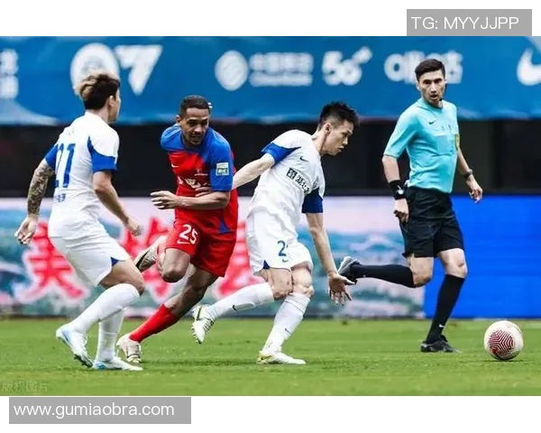 中超焦点对决战前阵容及战术分析