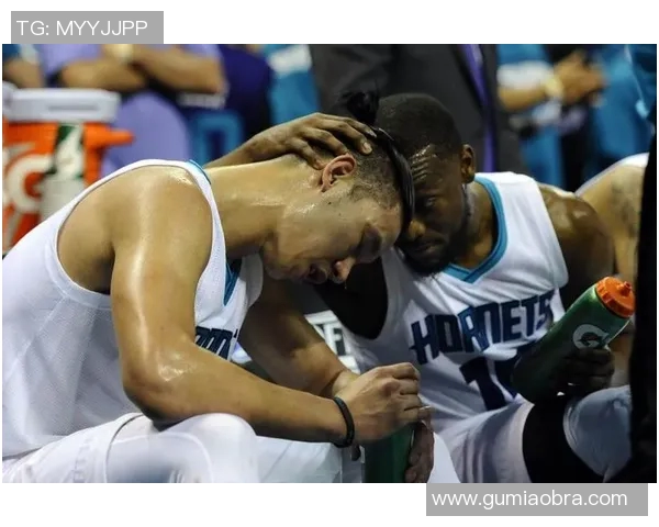 季后赛精彩瞬间回顾 全场高光集锦一网打尽